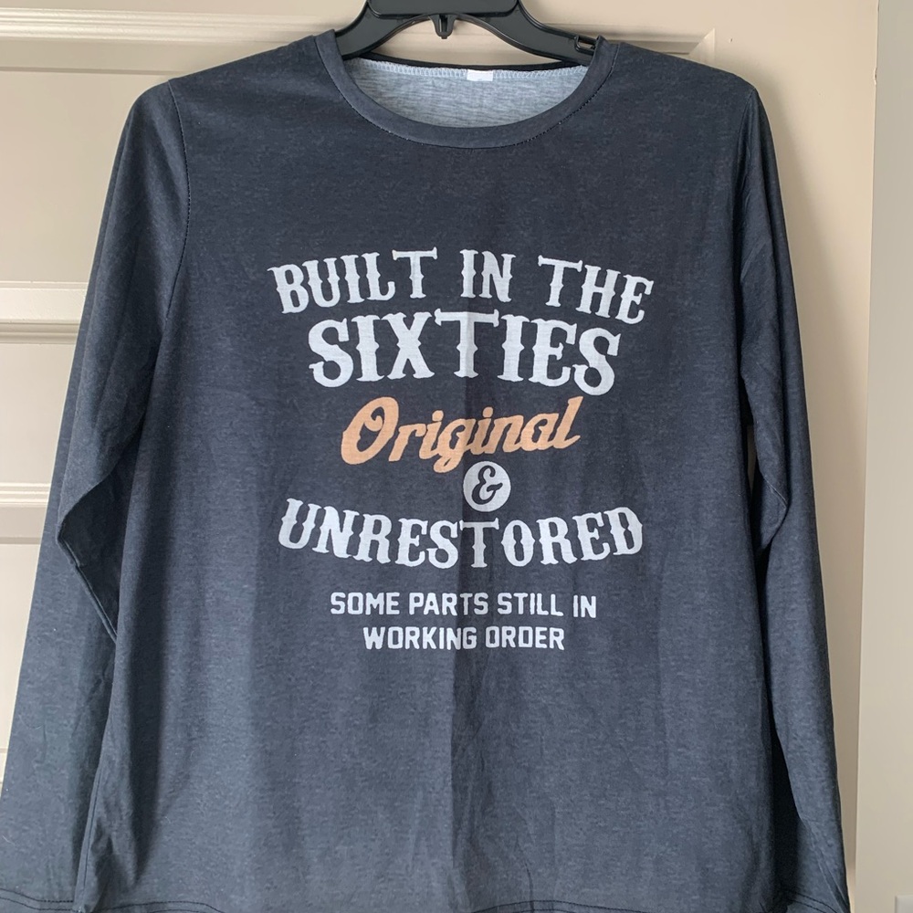 Novelty long sleeve T shirt-Large